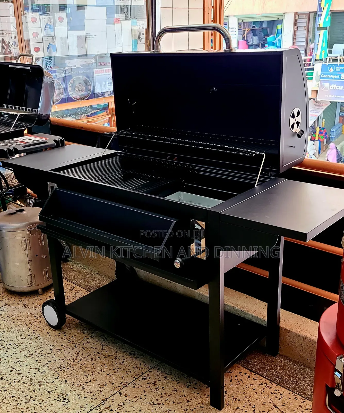 Barbecue Grill, Large American Charcoal Grill