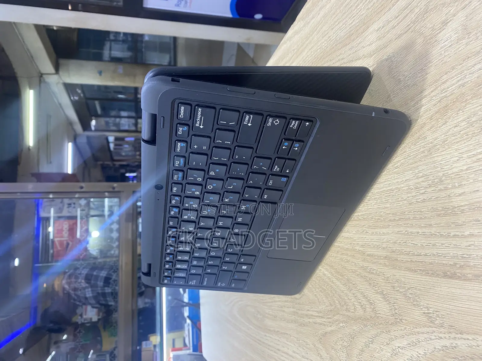 New Laptop Dell Latitude 3180 4GB Intel Core 2 Duo SSD 128GB