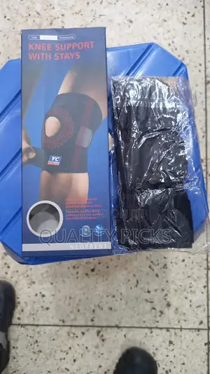 Knee Support Cap With Stays
