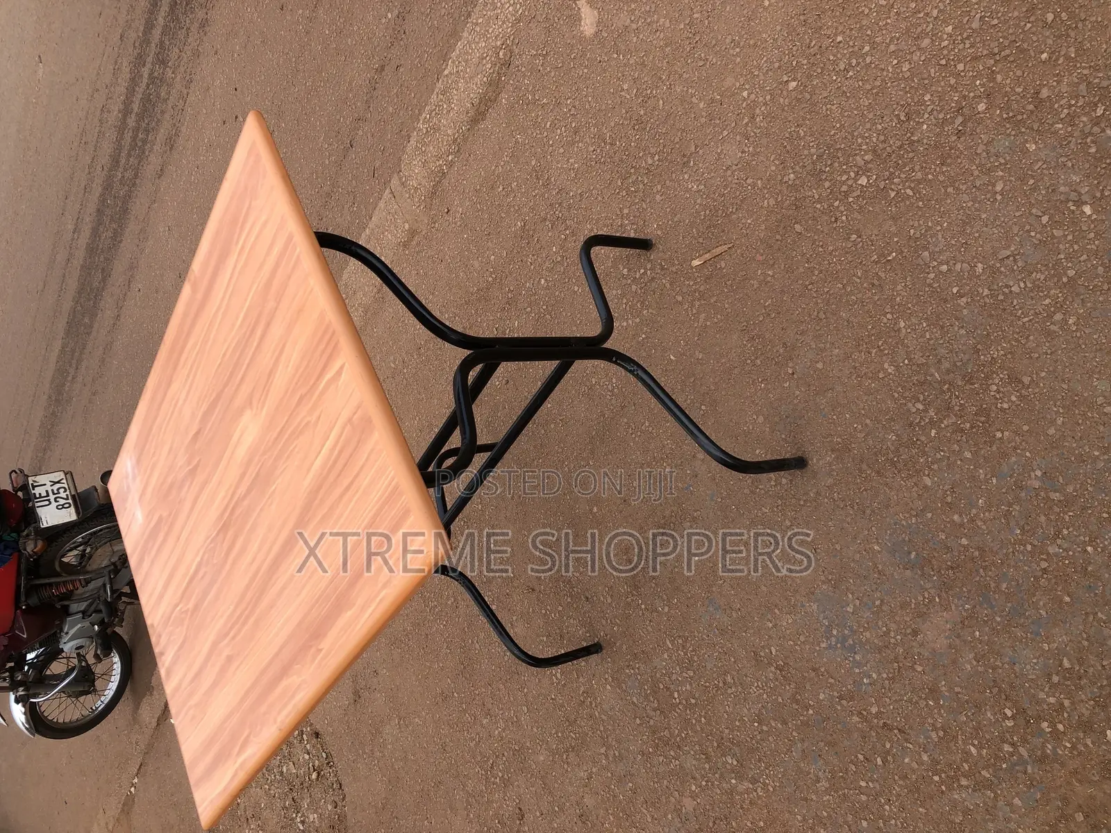Perfect Comfortable Restaurant Tables