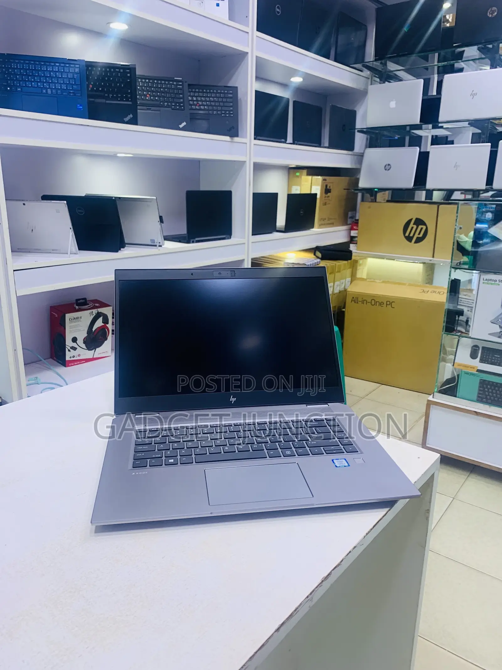 New Laptop HP ZBook Studio G5 16GB Intel Core I7 SSD 512GB