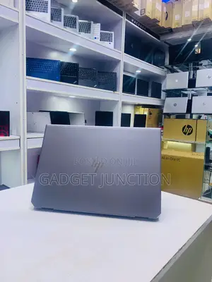 New Laptop HP ZBook Studio G5 16GB Intel Core I7 SSD 512GB
