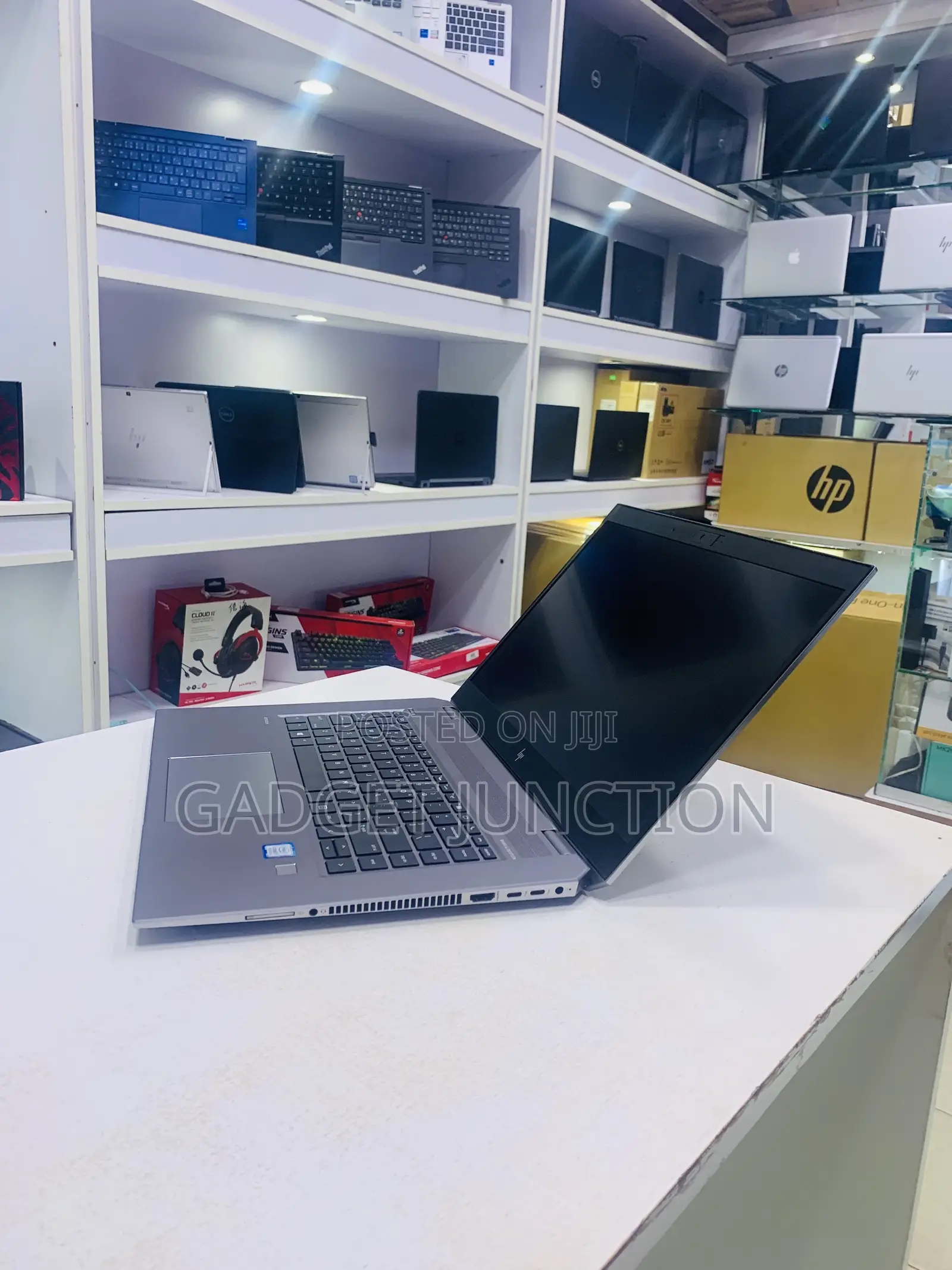 New Laptop HP ZBook Studio G5 16GB Intel Core I7 SSD 512GB
