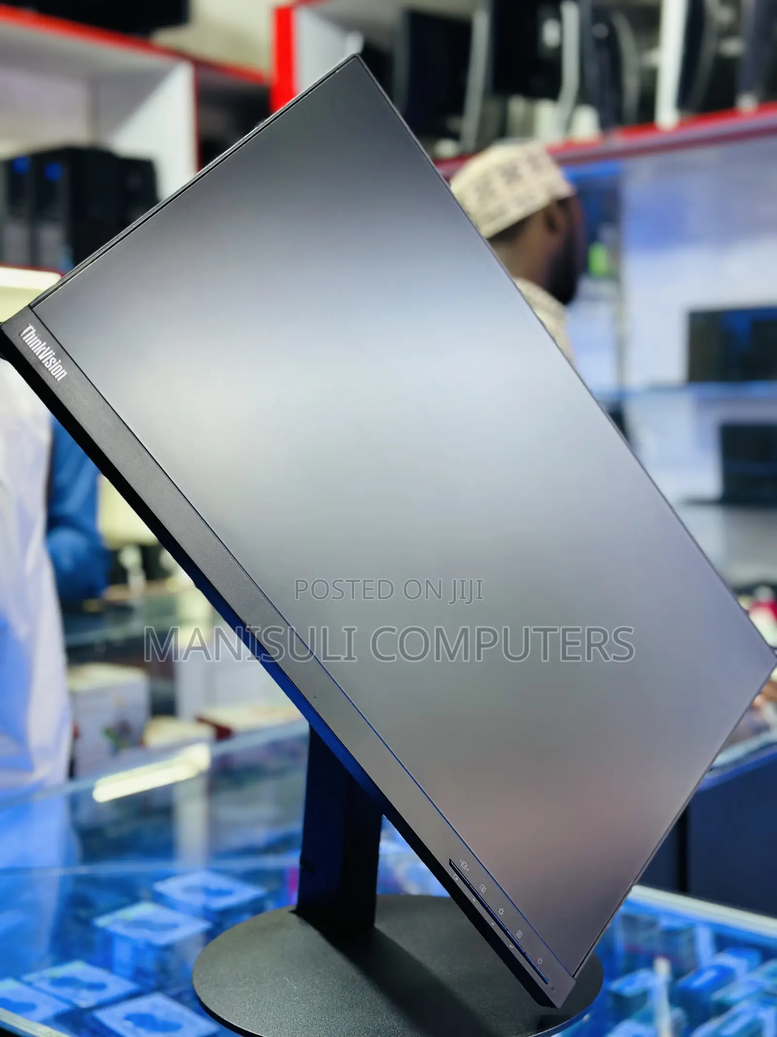 Monitor Lenovo Ips 24 Inch Screen Ips VGA USB 3.0 DP DIV