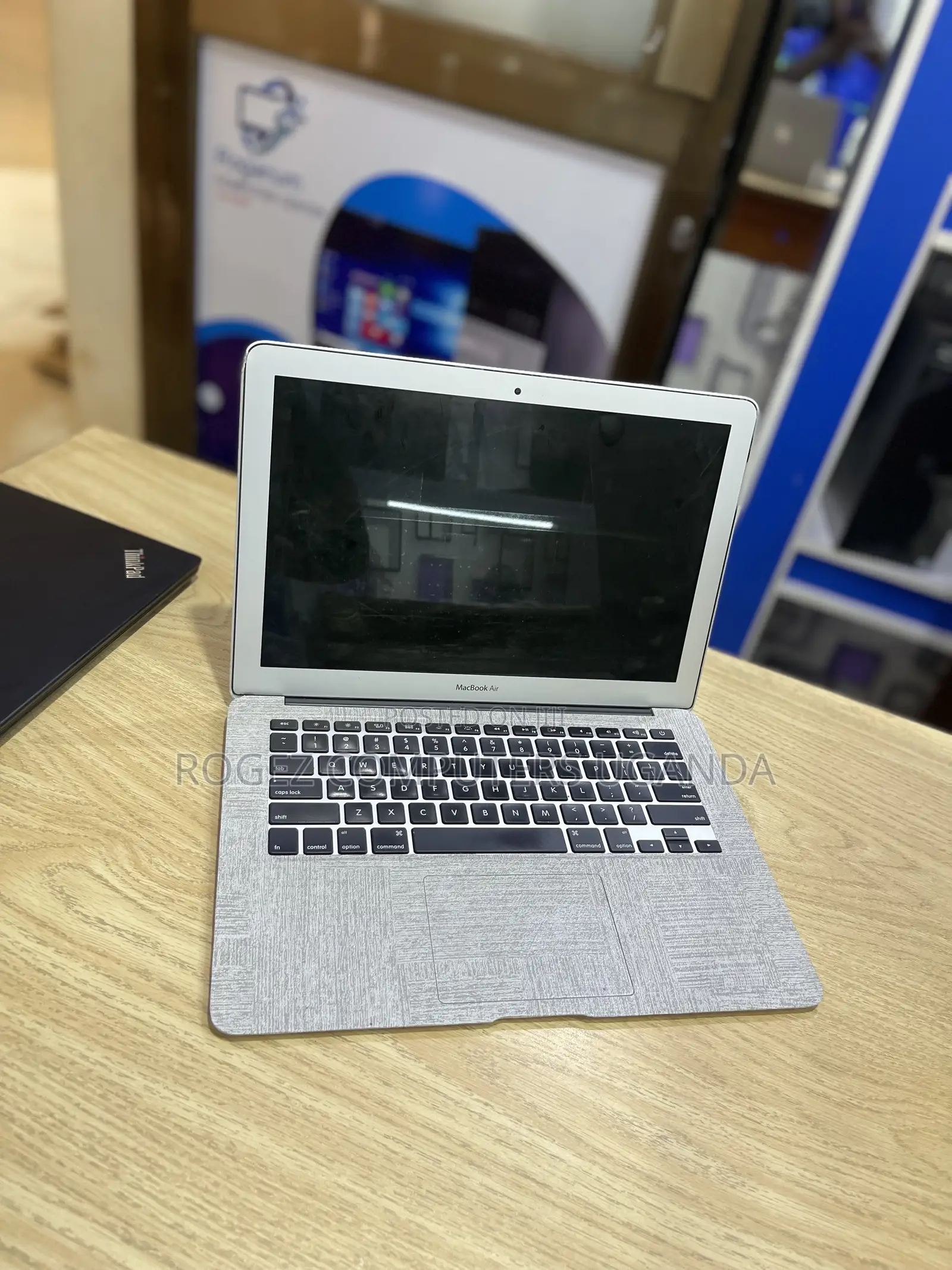 New Laptop Apple MacBook Air 8GB Intel Core I5 SSD 128GB