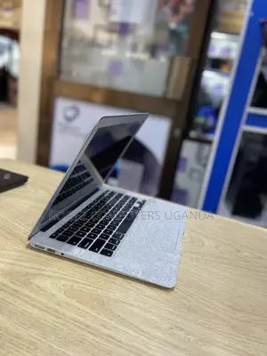 New Laptop Apple MacBook Air 8GB Intel Core I5 SSD 128GB