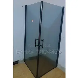 Black Shower Cabinets /Shower Rooms
