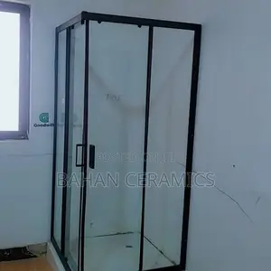 Black Shower Cabinets /Shower Rooms