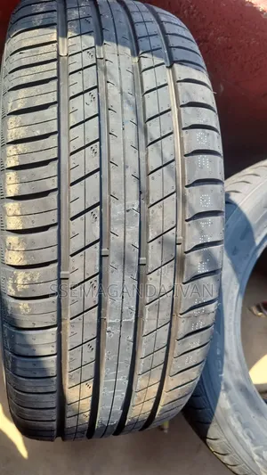 255/55r19 Rxquest H/T