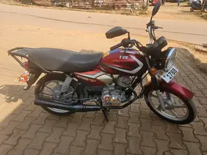 TVS HLX 125 2023 Red