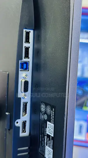 Monitor 22 Inch Dell Ips Screen VGA HDMI USB 3.0 DP DIV