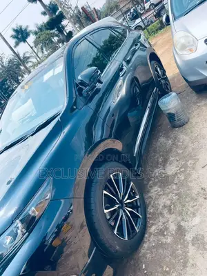 Toyota Harrier 2.0 2015 Black
