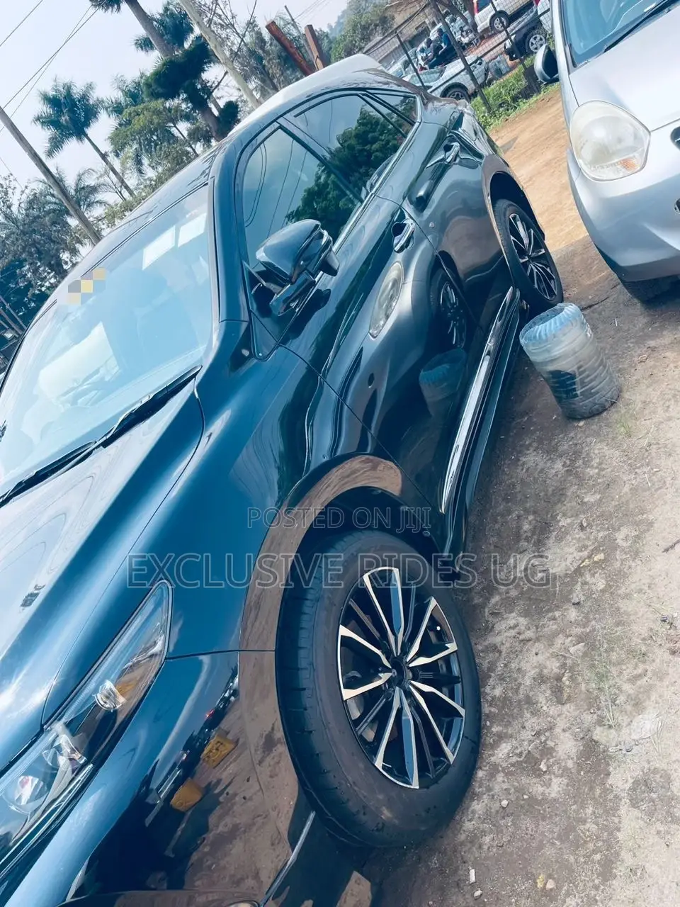 Toyota Harrier 2.0 2015 Black