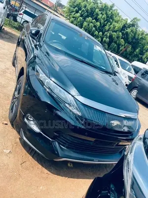 Toyota Harrier 2.0 2015 Black