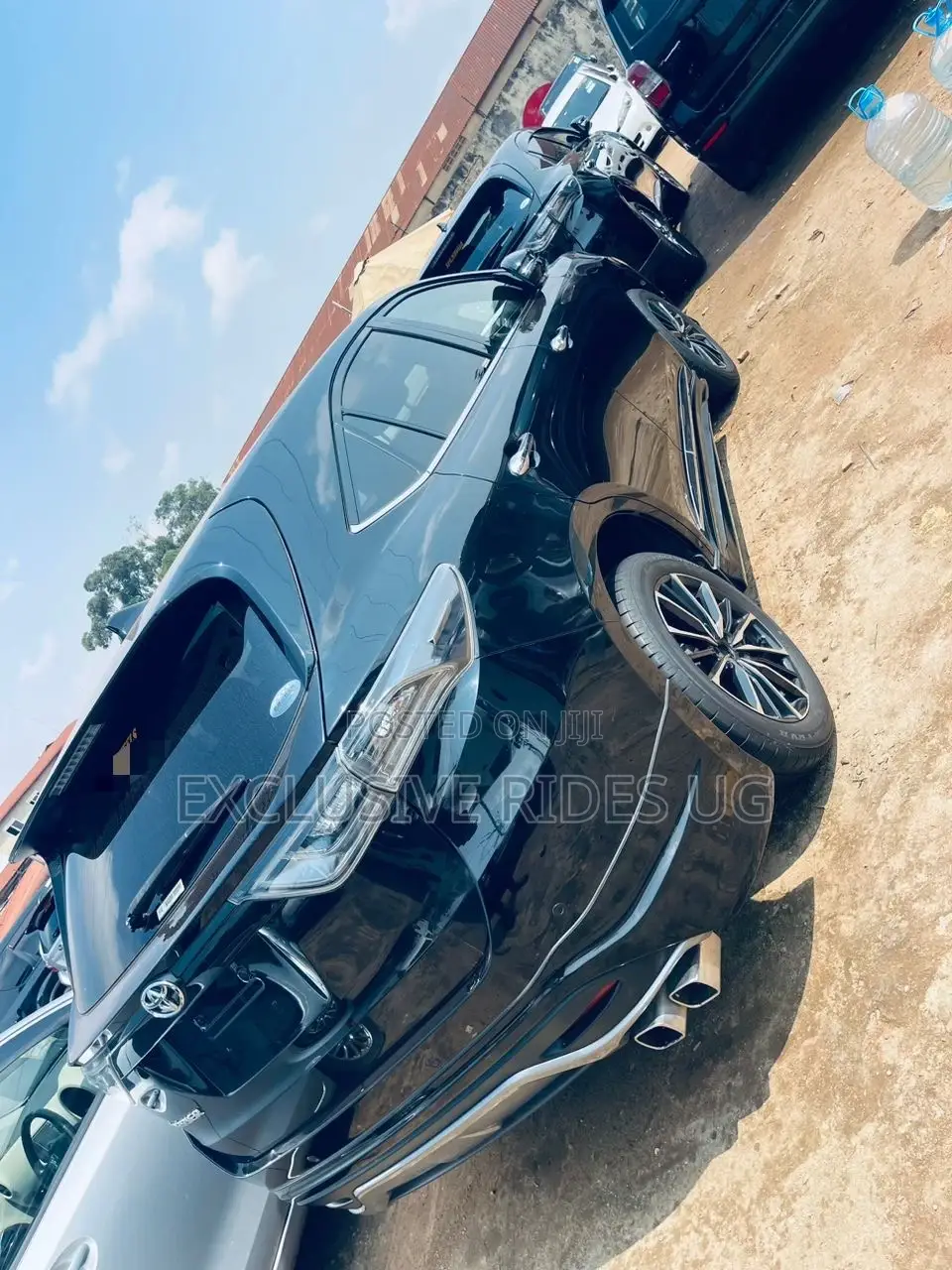 Toyota Harrier 2.0 2015 Black