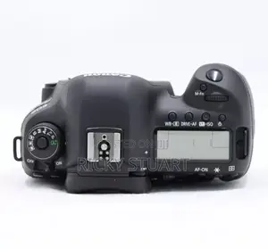 Canon 5D Mark IV Camera (Body Only), Full-Frame 30.4 Mp