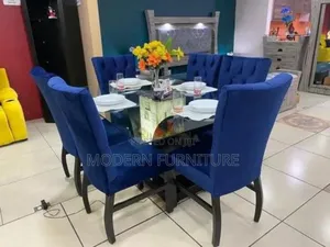 Dining Table of 6 Seaters