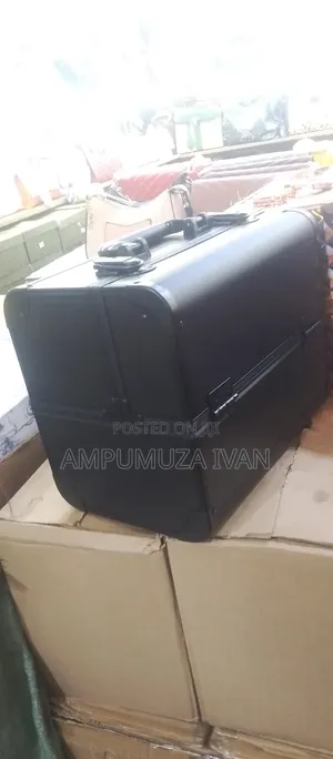 Makeup Box 7775