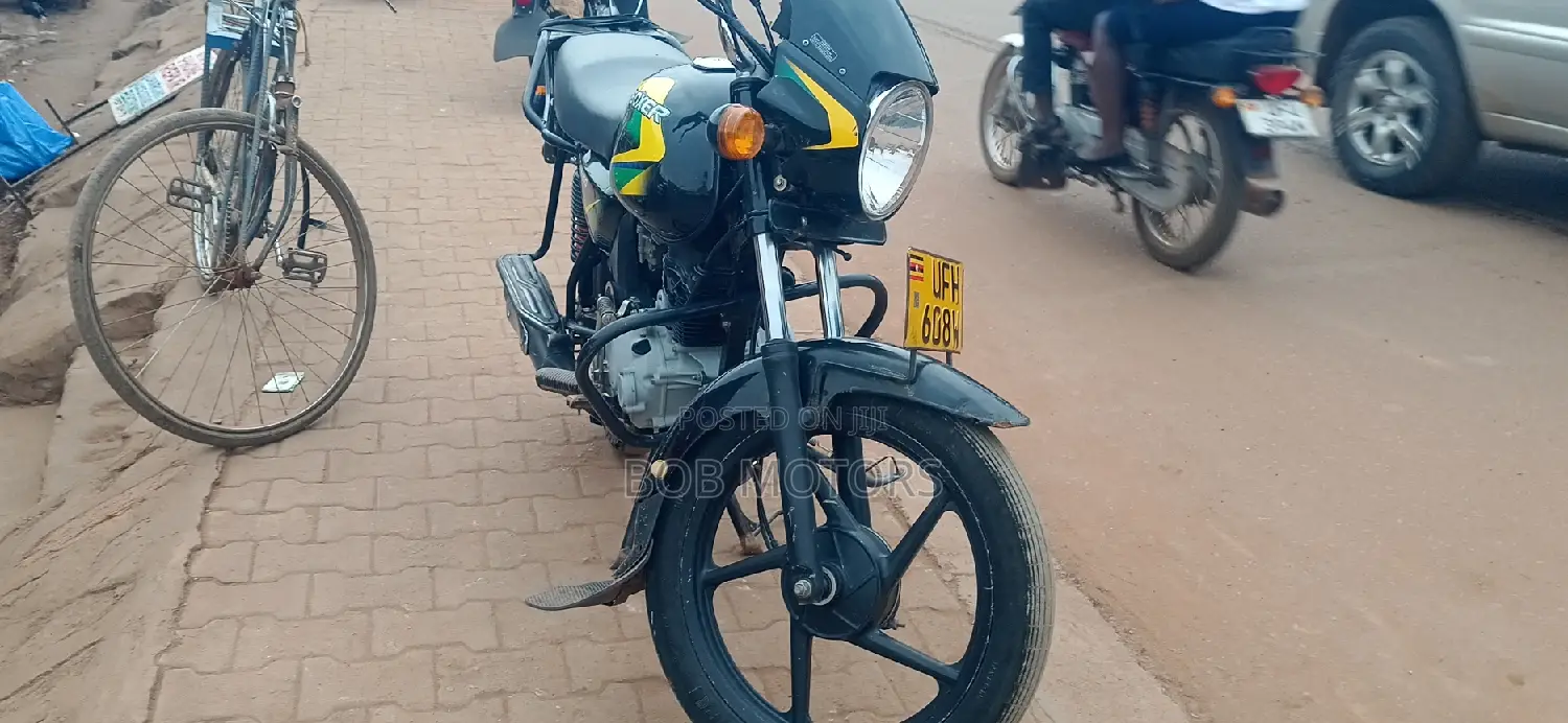 Bajaj Boxer BM100KS 2021 Green