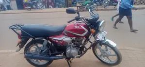 TVS HLX 125 2021 Red