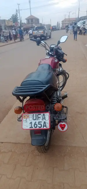 TVS HLX 125 2021 Red