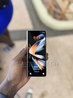 Samsung Galaxy Z Fold 3 256 GB Gold