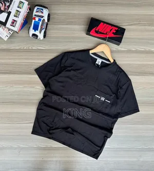 Tshirts. Amiri Hollywood Tee