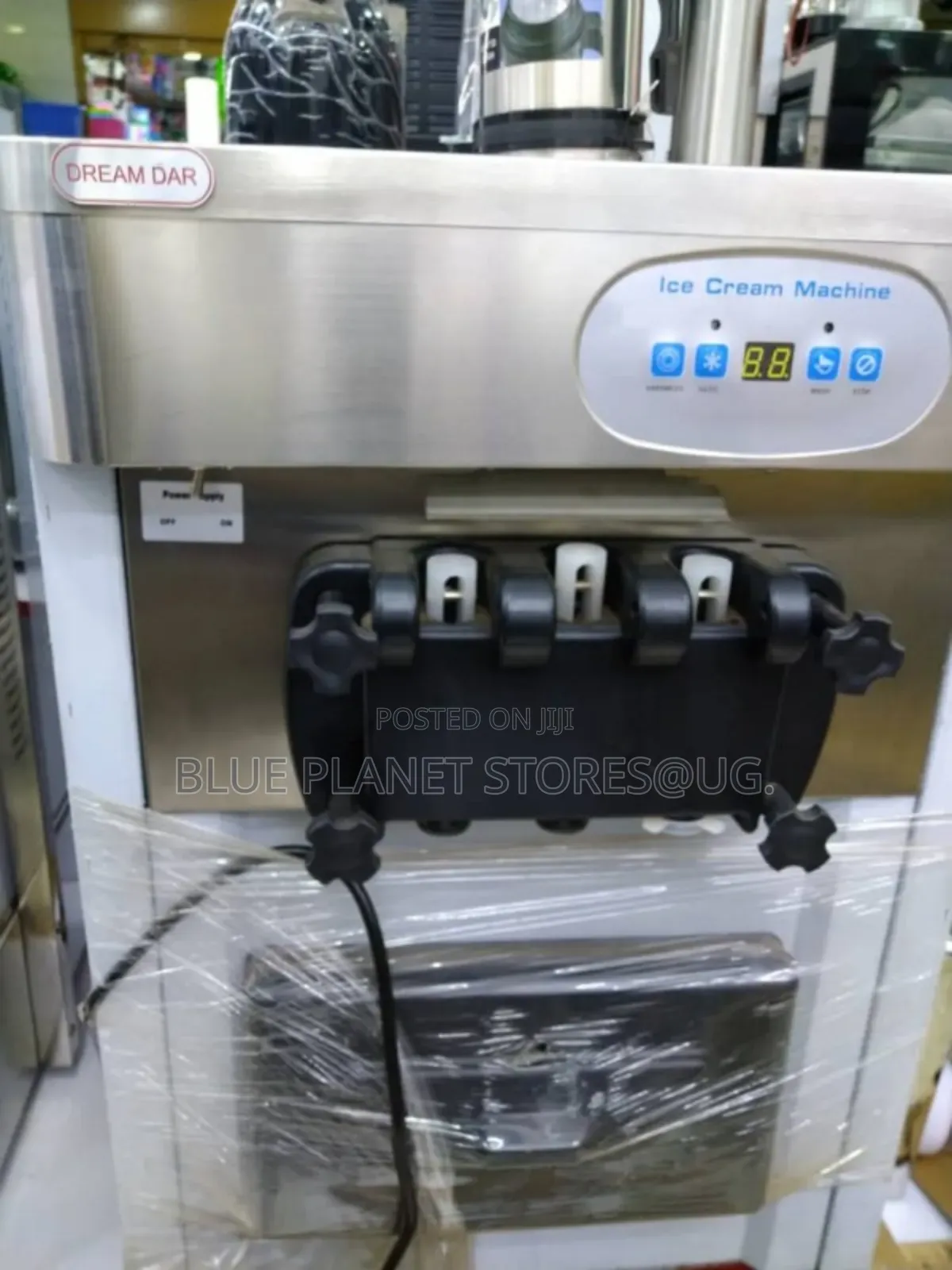 Automatic Ice Cream Machines \\ Table Soft Serve/Medium Size