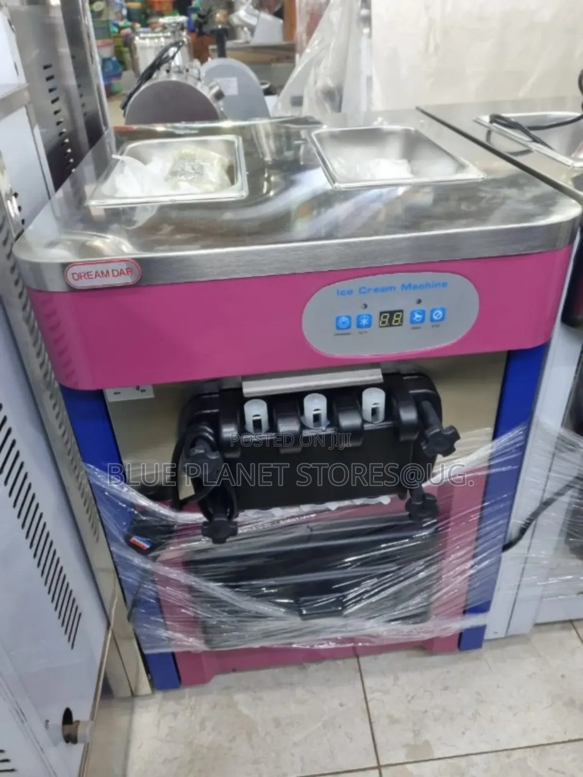 Automatic Ice Cream Machines \\ Table Soft Serve/Medium Size