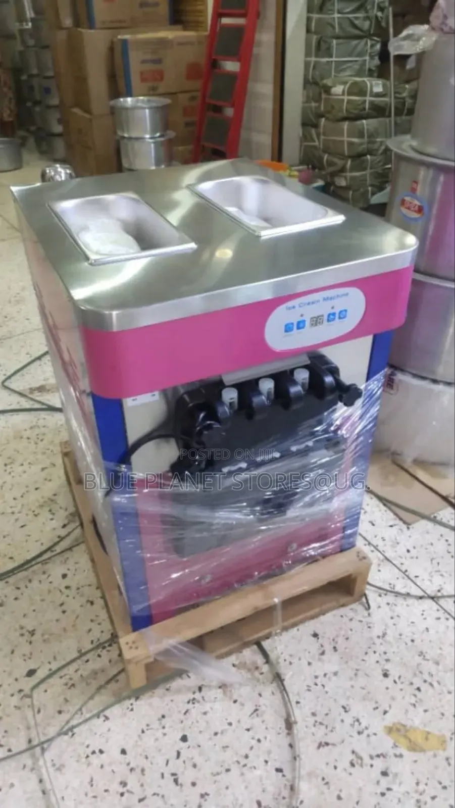 Automatic Ice Cream Machines \\ Table Soft Serve/Medium Size