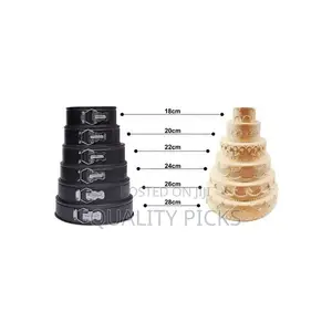 6 Pieces of Non-Stick Cake Mould Pans - Black.
