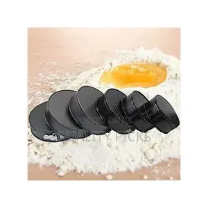 6 Pieces of Non-Stick Cake Mould Pans - Black.