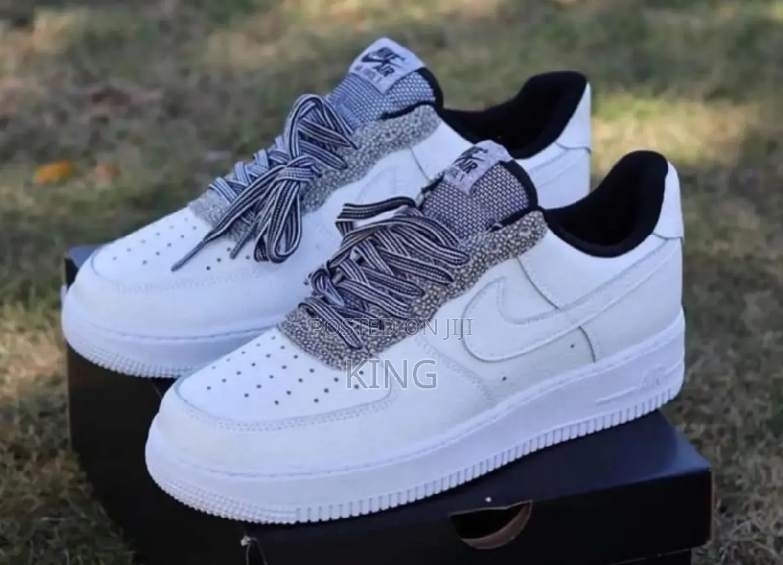 Nike Air Force 1 Fossil.