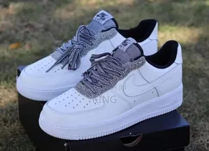 Nike Air Force 1 Fossil.