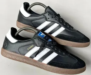 Adidas Samba Black Sneakers. Classic