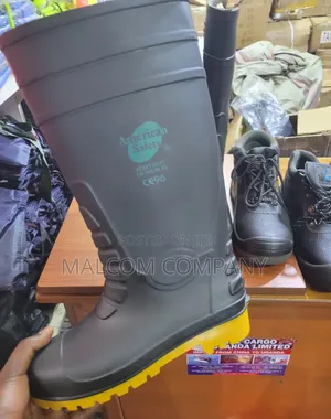American Safety Gum Boots With Steel Toe.