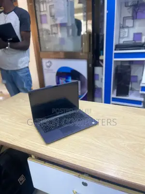 New Laptop Dell Latitude 7400 8GB Intel Core I5 SSD 512GB