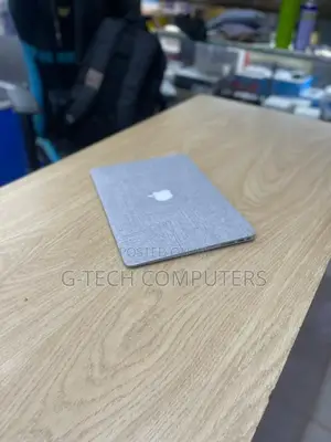 New Laptop Apple MacBook Air 2015 8GB Intel Core I5 SSD 256GB