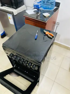 Cooker Wall Power Installation and Plugging