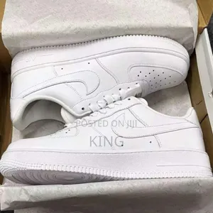 NIKE AIR FORCE 1'07 Women's/Men Sport Shoes White Sneakers