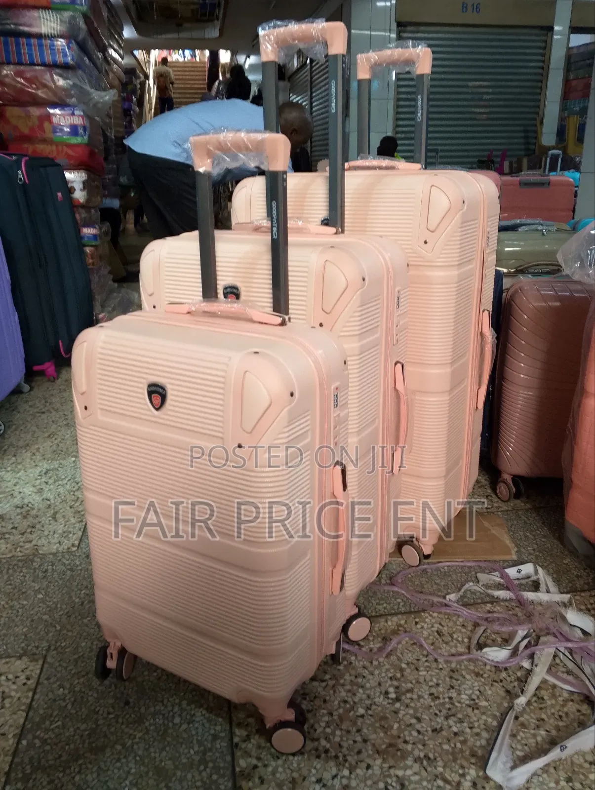 Pure Rubber Plastic Suitcases. Medium.( Pink)