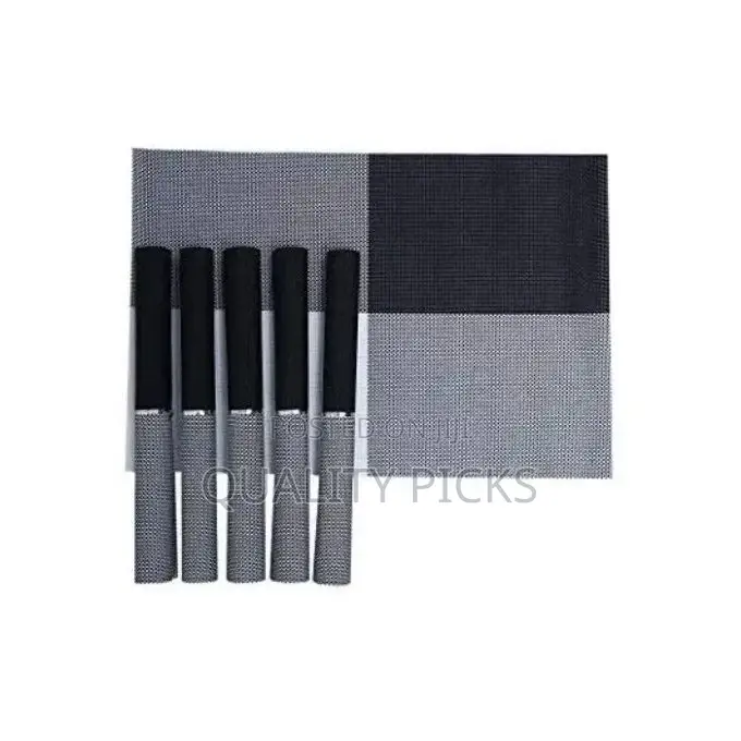 6 Pieces of Placemats Table Mats With a Runner - Black