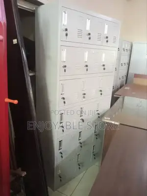Locker 12 Compartments