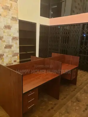 4 Seater Workstation