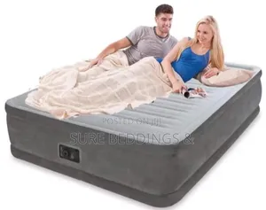 High Density Air Mattress With Inbuilt Pump