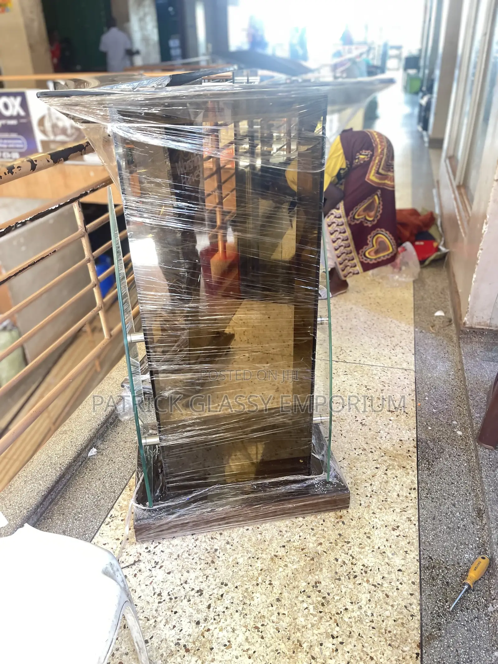 Glass Pulpit