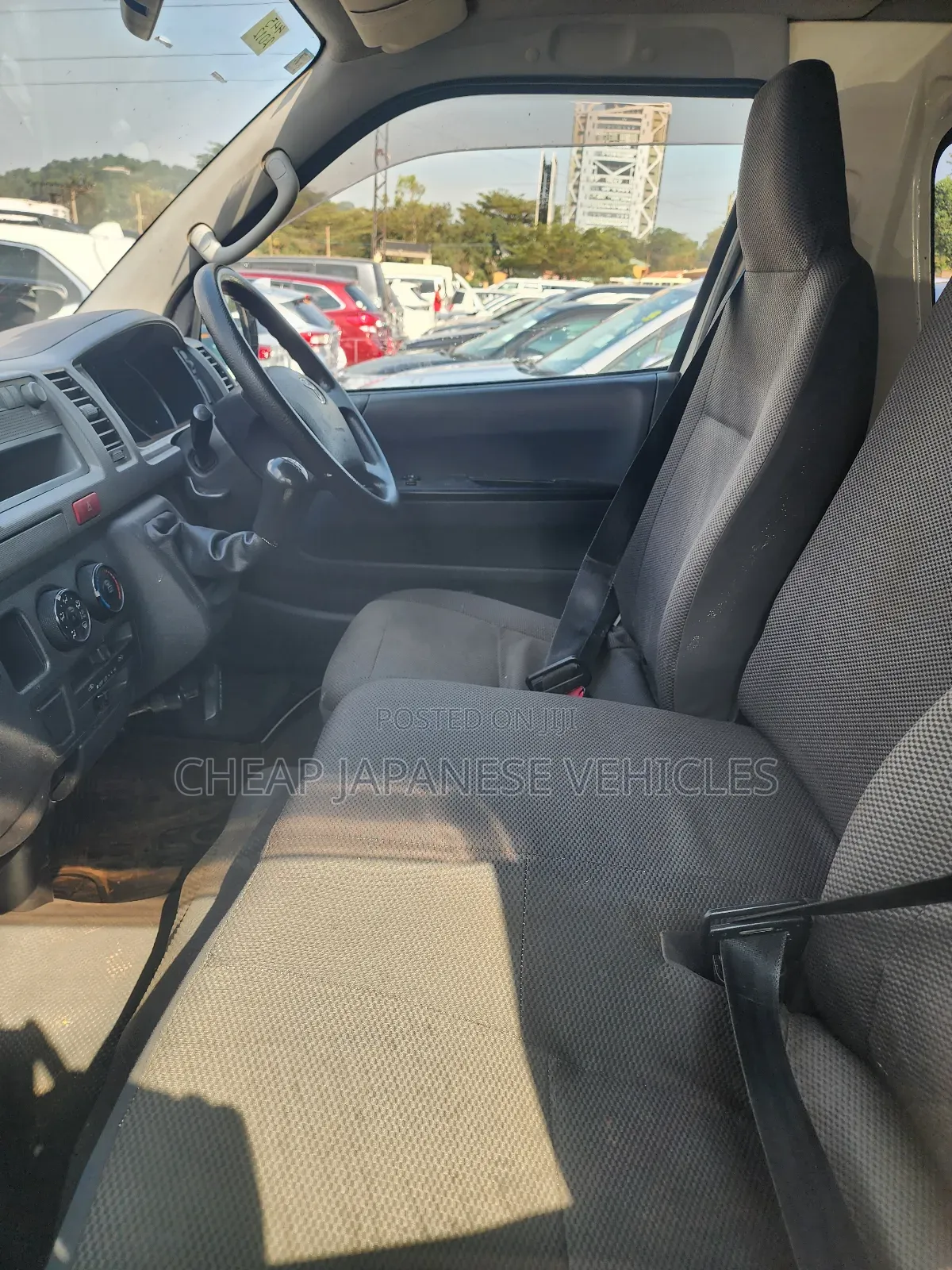 Toyota HiAce 2012 White