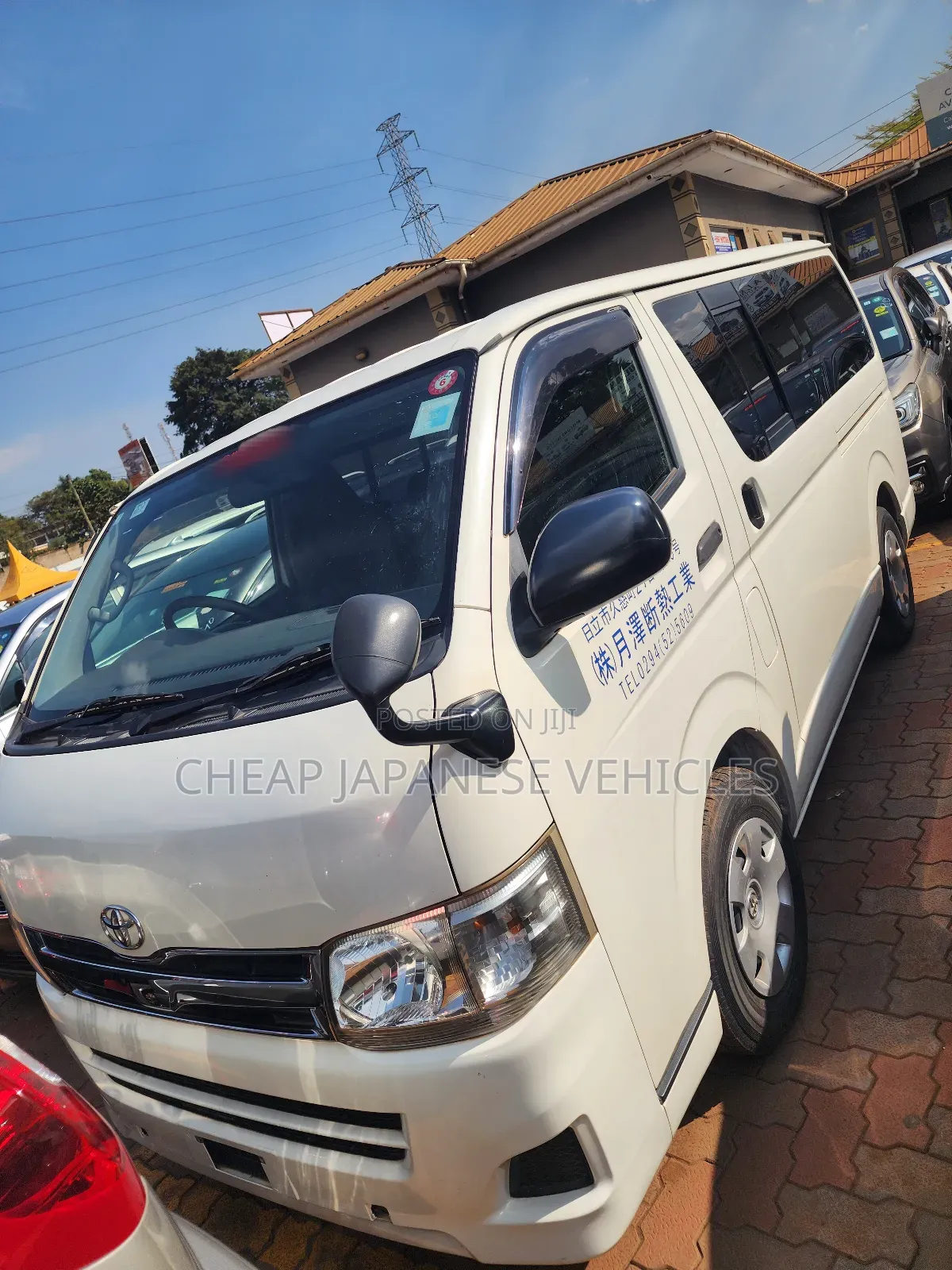 Toyota HiAce 2012 White