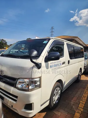 Toyota HiAce 2012 White