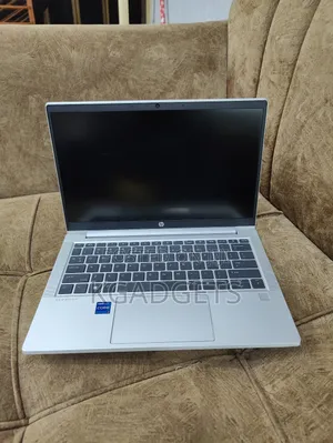 Laptop HP ProBook 430 G8 16GB Intel Core I7 HDD+SSD 256GB